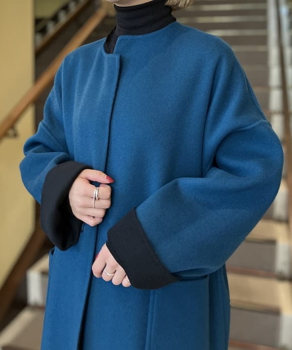 蒲原 捺美さんの「BEAMS WOMEN｜Demi-Luxe BEAMS / ロング丈 クルーネック リバーコート」を使ったコーディネート