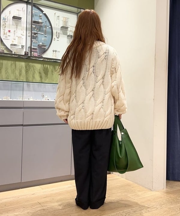 オカベ　アヤカさんの「BEAMS WOMEN｜BEAURE × Ray BEAMS / 別注 2WAY バッグ」を使ったコーディネート