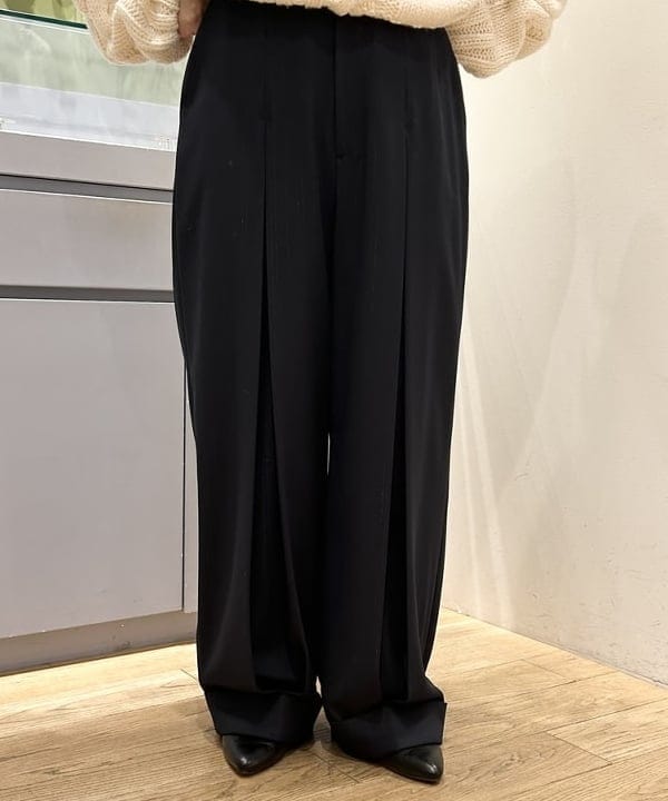 オカベ　アヤカさんの「BEAMS WOMEN｜BEAURE × Ray BEAMS / 別注 2WAY バッグ」を使ったコーディネート