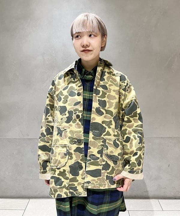 yokoyama shionさんの「BEAMS WOMEN｜BEAMS BOY / ポリエステル ウール シンチ バック スラックス」を使ったコーディネート