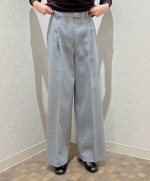 篠崎 香月さんの「BEAMS WOMEN｜」を使ったコーディネート