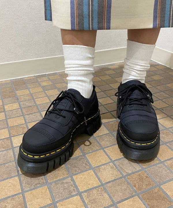 吉田 花さんの「BEAMS WOMEN｜」を使ったコーディネート