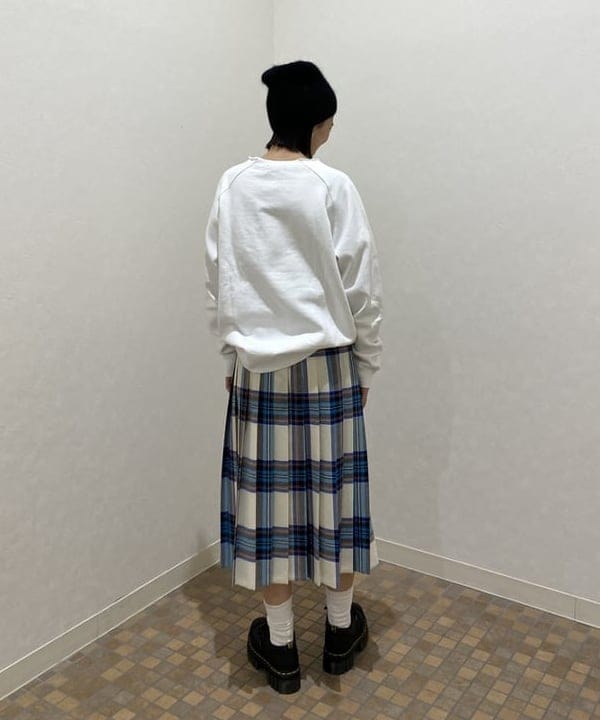 吉田 花さんの「BEAMS WOMEN｜」を使ったコーディネート
