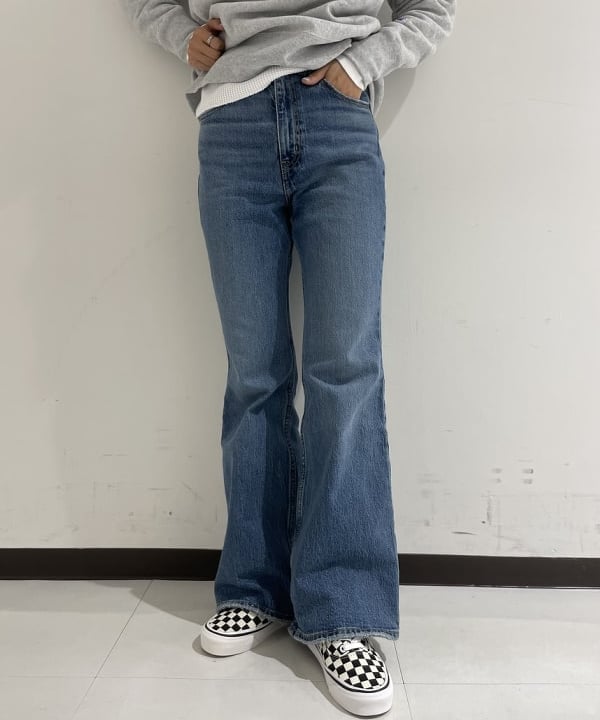 佐々木 南美さんの「BEAMS WOMEN｜キルティング ノーカラー ブルゾン」を使ったコーディネート