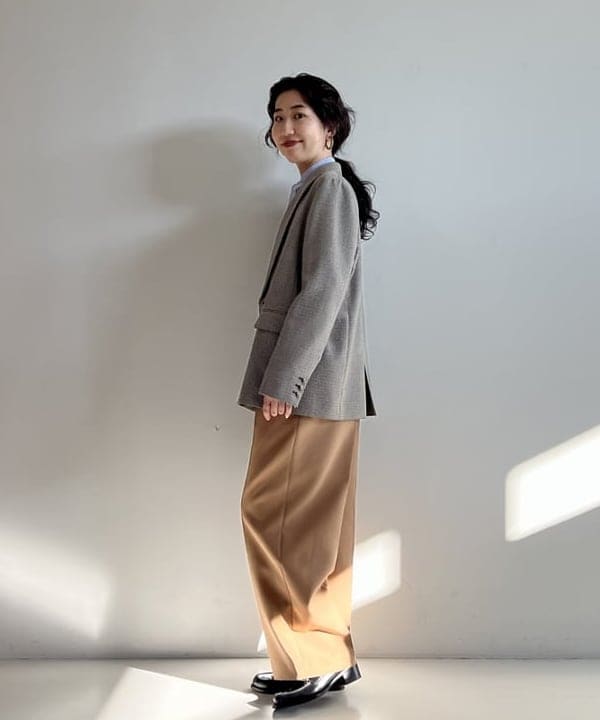 中丸　栞さんの「BEAMS WOMEN｜」を使ったコーディネート