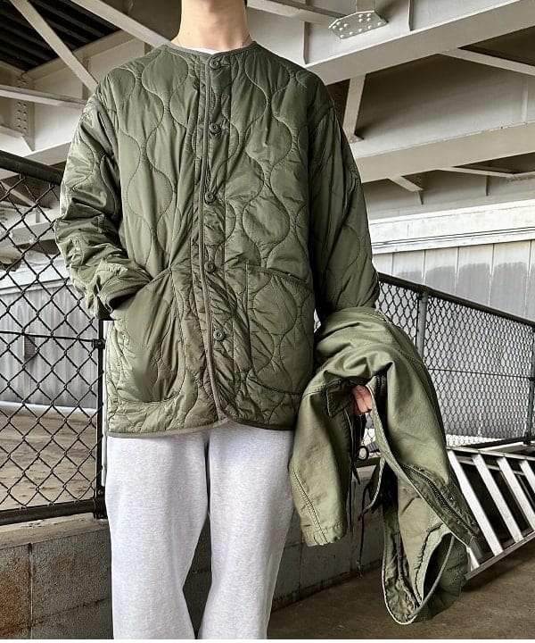 佐々木 祐太さんの「BEAMS WOMEN｜BEAMS / テーパード スウェット パンツ」を使ったコーディネート