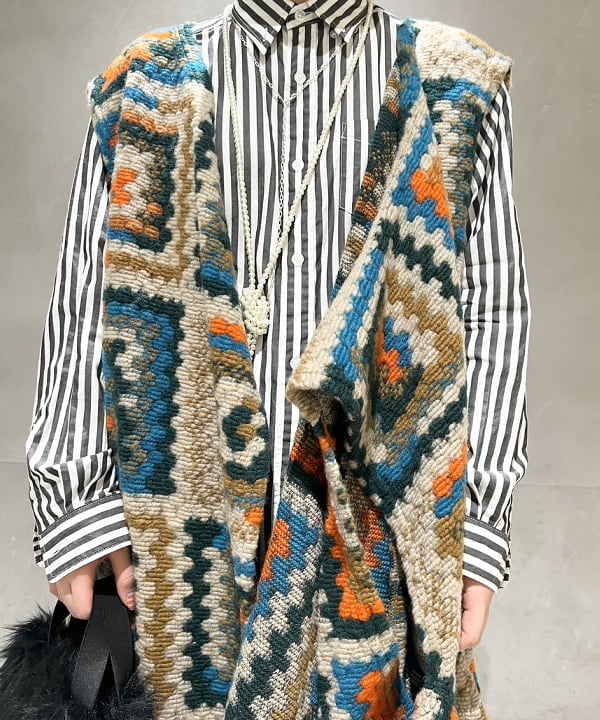 yokoyama shionさんの「BEAMS WOMEN｜ストライプ ボタンダウン ロングスリーブ シャツワンピース」を使ったコーディネート