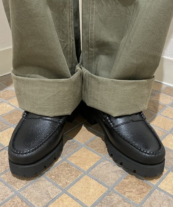 葵さんの「BEAMS WOMEN｜L.L.Bean × BEAMS PLUS ＆ BEAMS BOY / Deep Bottom Deluxe Boat and Tote Mini」を使ったコーディネート