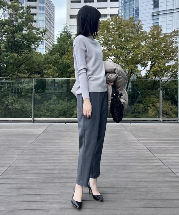 山田 千遥さんの「BEAMS WOMEN｜PELLICO / スムースパンプス」を使ったコーディネート