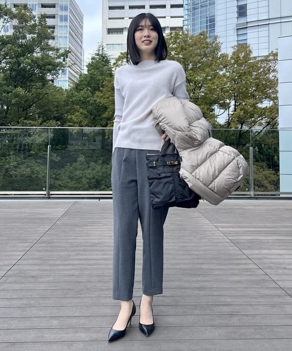 山田 千遥さんの「BEAMS WOMEN｜PELLICO / スムースパンプス」を使ったコーディネート