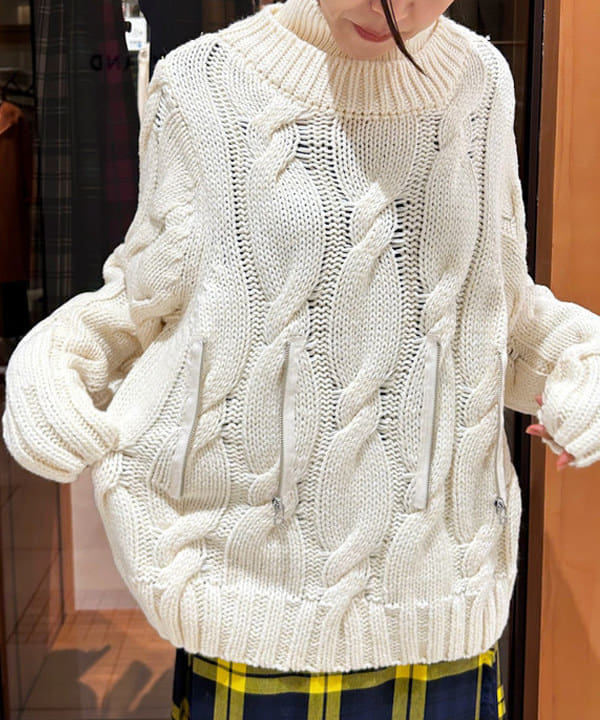 川口 恵さんの「BEAMS WOMEN｜」を使ったコーディネート