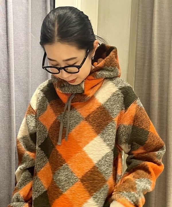 ミナミマリコさんの「BEAMS WOMEN｜BEAMS BOY / デタッチカラー ミリタリー ロングスリーブ」を使ったコーディネート