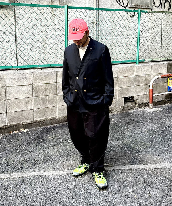 林 義人さんの「BEAMS PLUS / 4ボタン ダブルブレステッド ブレザー Autumn/Winter」を使ったコーディネート