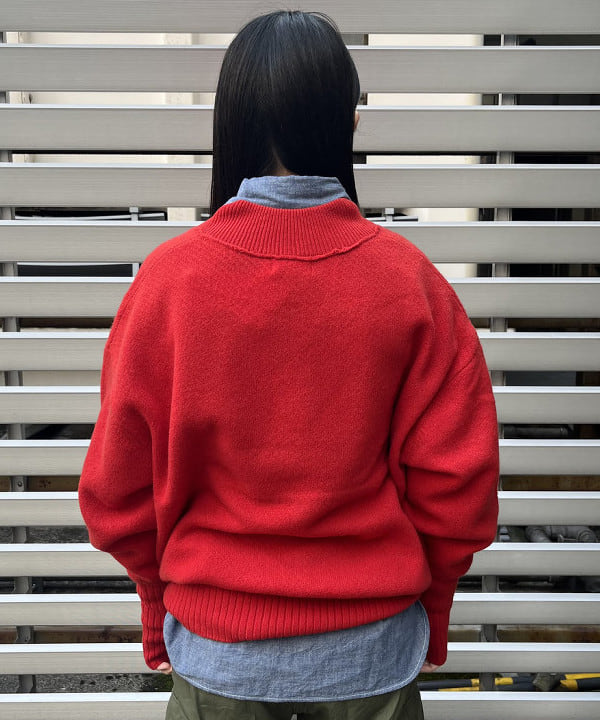 ミナミマリコさんの「BEAMS WOMEN｜BUZZ RICKSON'S / 別注 シャンブレー ロングスリーブ シャツ」を使ったコーディネート