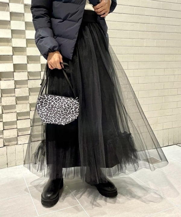 五十峯 さよさんの「BEAMS WOMEN｜PYRENEX × Demi-Luxe BEAMS / 別注 CANNES SOFT ダウンジャケット」を使ったコーディネート