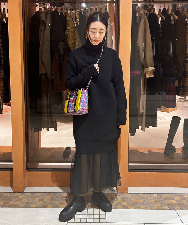 川口 恵さんの「BEAMS WOMEN｜」を使ったコーディネート
