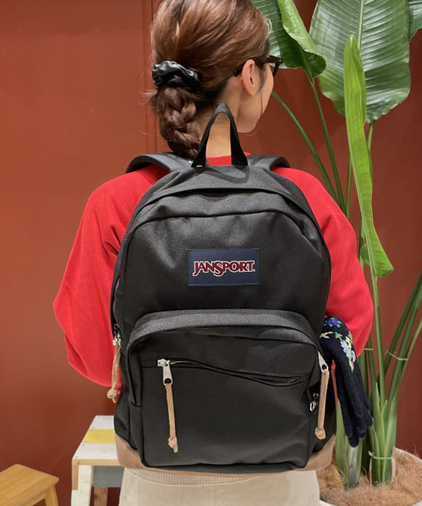 佐々木 南美さんの「BEAMS WOMEN｜JANSPORT / Right Pack」を使ったコーディネート