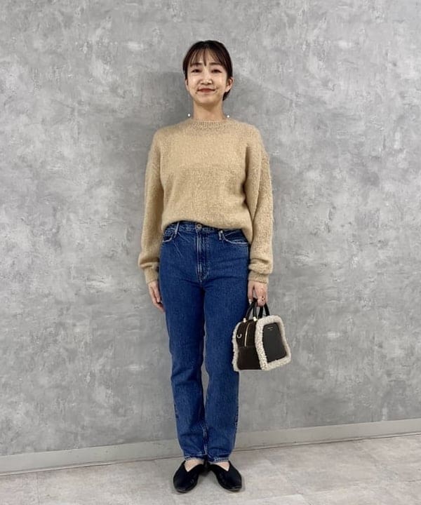 西村 章代さんの「BEAMS WOMEN｜CHRISTIAN VILLA / ムートントリム ハンドバッグ.」を使ったコーディネート