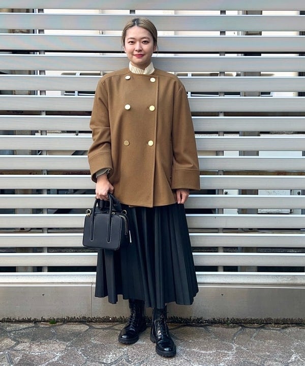 千田 静香さんの「BEAMS WOMEN｜TOFF&LOADSTONE / ジョリー ミニボストン ショルダーバッグ」を使ったコーディネート