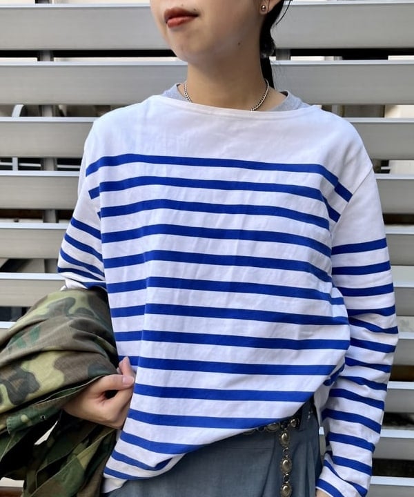 ミナミマリコさんの「BEAMS WOMEN｜ナバルボーダー ビッグ ボートネック カットソー」を使ったコーディネート