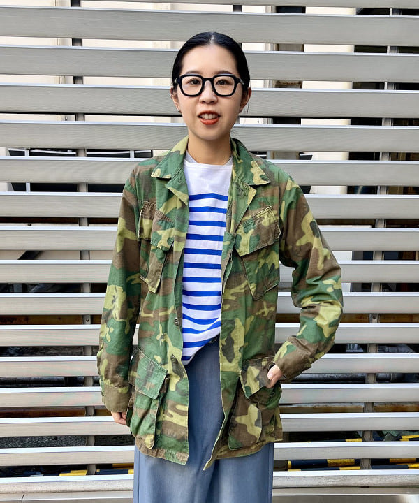 ミナミマリコさんの「BEAMS WOMEN｜ナバルボーダー ビッグ ボートネック カットソー」を使ったコーディネート