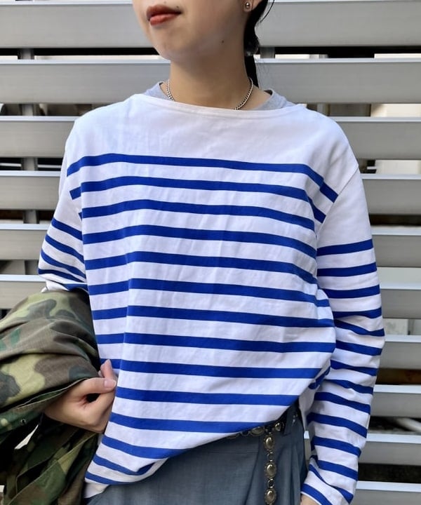 ミナミマリコさんの「BEAMS WOMEN｜ナバルボーダー ビッグ ボートネック カットソー」を使ったコーディネート