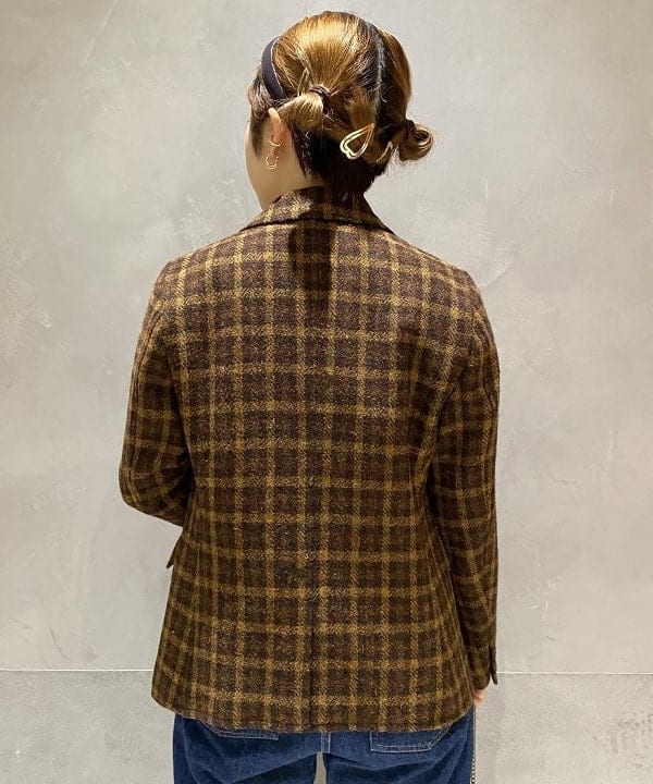 吉野 多恵さんの「BEAMS WOMEN｜100/2 ギンガムチェック ボタンダウン シャツ NEW」を使ったコーディネート