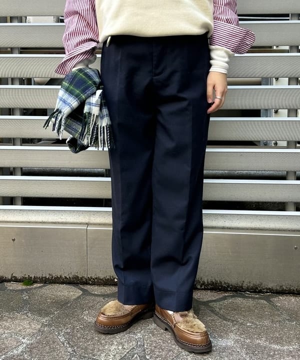 まつむさんの「BEAMS WOMEN｜BEAMS BOY / ポリエステル ウール シンチ バック スラックス」を使ったコーディネート