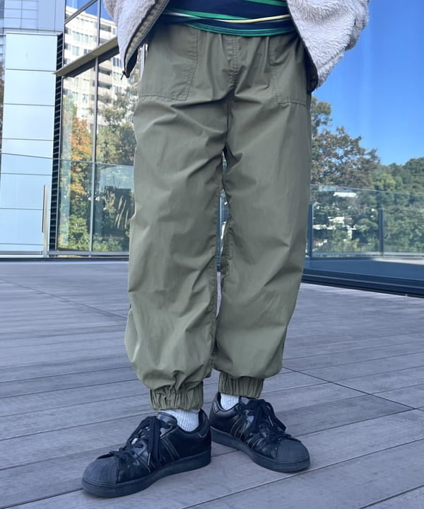 カスタニ モモノさんの「BEAMS WOMEN｜BEAMS BOY / ボーイ エンブロイダリー ボーダー ロングスリーブ」を使ったコーディネート