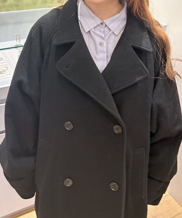 オカベ　アヤカさんの「BEAMS WOMEN｜Ray BEAMS / ストレッチ ショート ブーツ」を使ったコーディネート