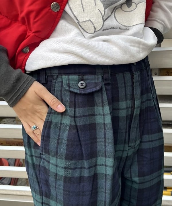 ミナミマリコさんの「BEAMS WOMEN｜BEAMS BOY / リブ タートル ロングスリーブ」を使ったコーディネート
