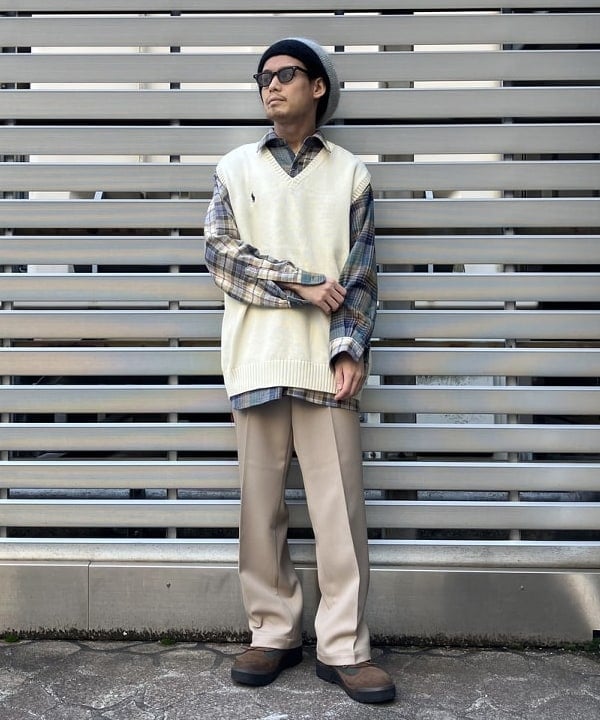 ホサカさんの「BEAMS WOMEN｜VAPORIZE / Twill Straight Slacks」を使ったコーディネート