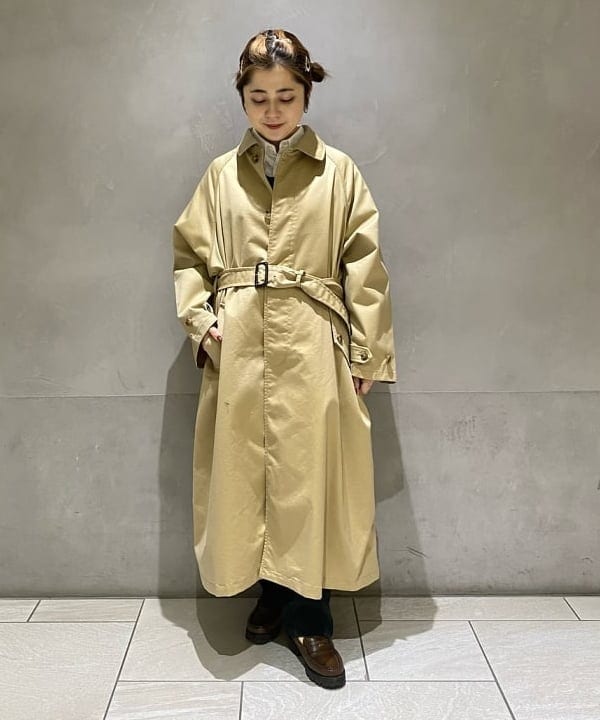 吉野 多恵さんの「BEAMS WOMEN｜BEAMS BOY / ポリエステル ウール シンチ バック スラックス」を使ったコーディネート