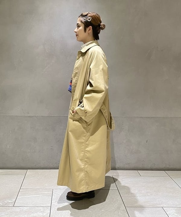 吉野 多恵さんの「BEAMS WOMEN｜BEAMS BOY / ポリエステル ウール シンチ バック スラックス」を使ったコーディネート