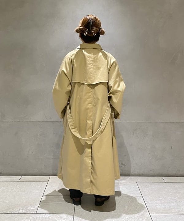 吉野 多恵さんの「BEAMS WOMEN｜BEAMS BOY / ポリエステル ウール シンチ バック スラックス」を使ったコーディネート
