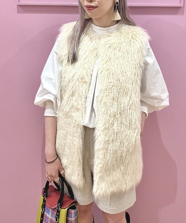 椎葉 未琴さんの「BEAMS WOMEN｜Ray BEAMS / ヘリンボーン ショートパンツ」を使ったコーディネート