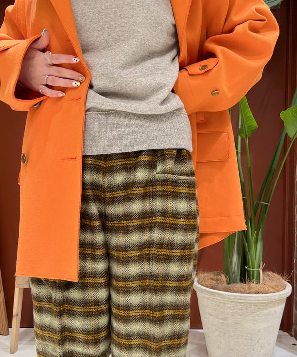 エノモト アミさんの「BEAMS WOMEN｜HAVERSACK &times; BEAMS BOY / 別注 ピーコート」を使ったコーディネート