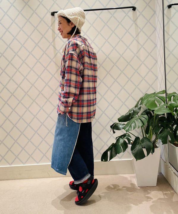 つぼさんの「BEAMS WOMEN｜orSlow / 別注 Monroe Pants Special」を使ったコーディネート