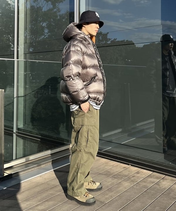 平柳 楓馬さんの「BEAMS WOMEN｜BEAMS / ビッグ 6ポケット カーゴパンツ」を使ったコーディネート