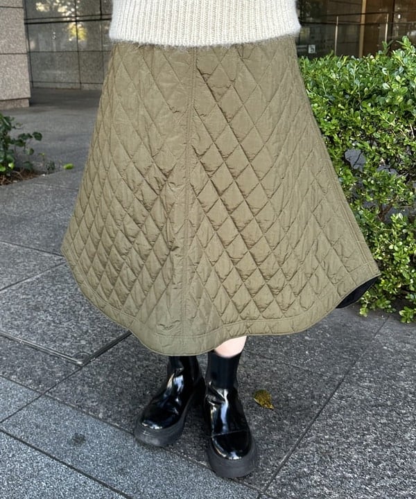 大浦 栞さんの「BEAMS WOMEN｜」を使ったコーディネート