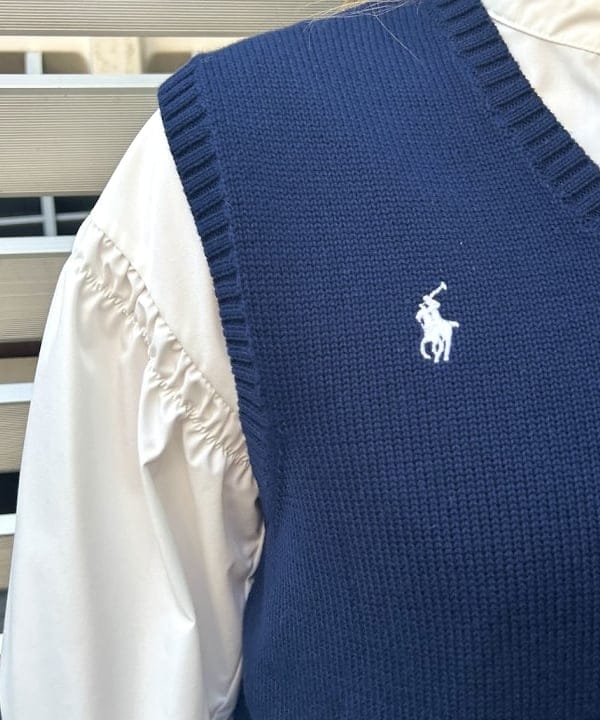 千田 静香さんの「BEAMS WOMEN｜BEAMS BOY / ポリエステル ウール シンチ バック スラックス」を使ったコーディネート