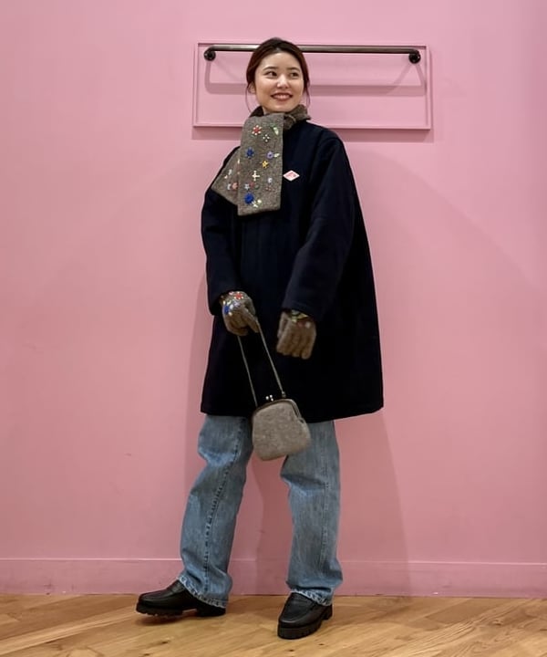 佐々木 南美さんの「BEAMS WOMEN｜BEAMS BOY / がま口 ビッグ ポーチ」を使ったコーディネート