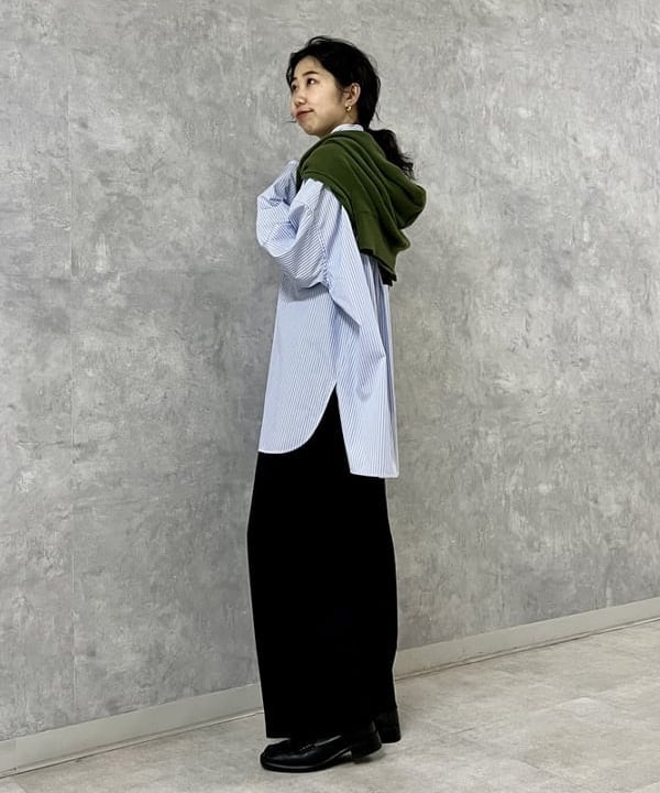 中丸　栞さんの「BEAMS WOMEN｜」を使ったコーディネート