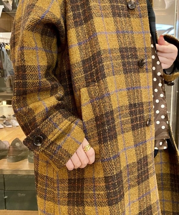 吉野 多恵さんの「BEAMS WOMEN｜オックスフォード ボタンダウンシャツ NEW」を使ったコーディネート