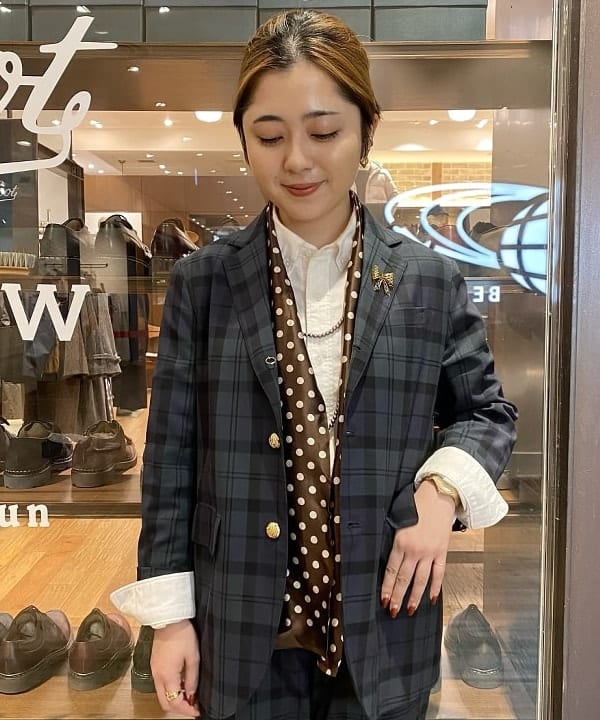 吉野 多恵さんの「BEAMS WOMEN｜オックスフォード ボタンダウンシャツ NEW」を使ったコーディネート