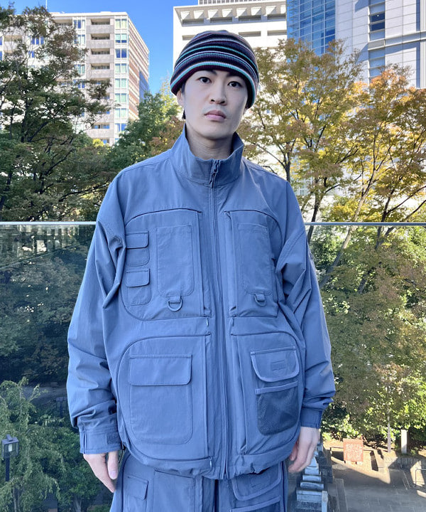 平柳 楓馬さんの「BEAMS WOMEN｜〈MEN〉Columbia &times; BEAMS / 別注 パンツ」を使ったコーディネート