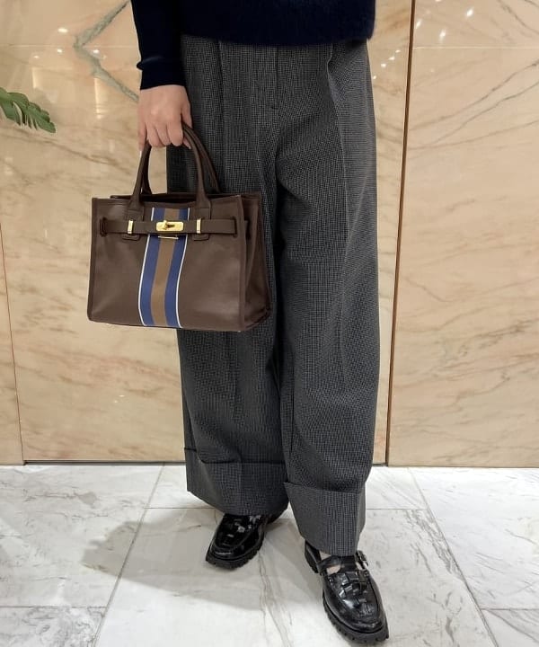中丸　栞さんの「BEAMS WOMEN｜」を使ったコーディネート