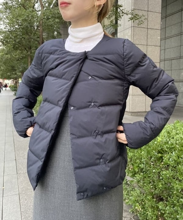 makita mikaさんの「BEAMS WOMEN｜PYRENEX × Demi-Luxe BEAMS / 別注 CANNES SOFT ダウンジャケット」を使ったコーディネート