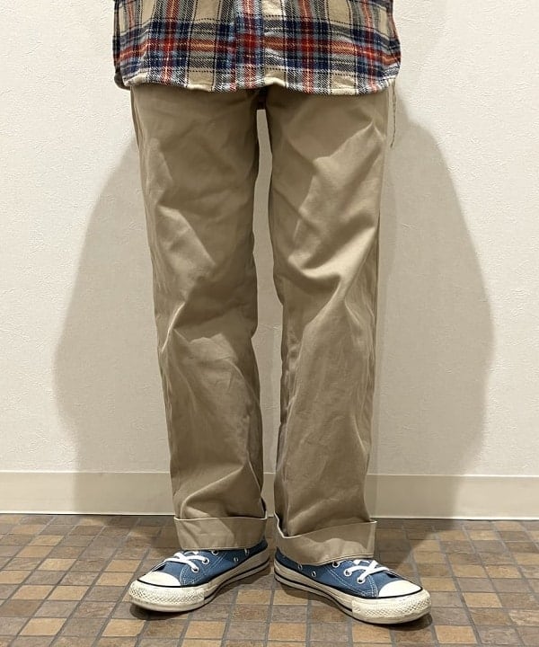 葵さんの「BEAMS WOMEN｜【別注】BUZZ RICKSON'S / チノパンツ」を使ったコーディネート