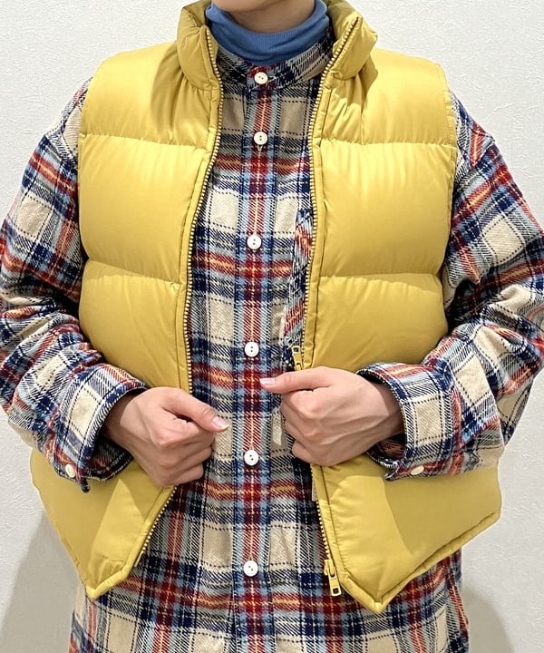 葵さんの「BEAMS WOMEN｜【別注】BUZZ RICKSON'S / チノパンツ」を使ったコーディネート